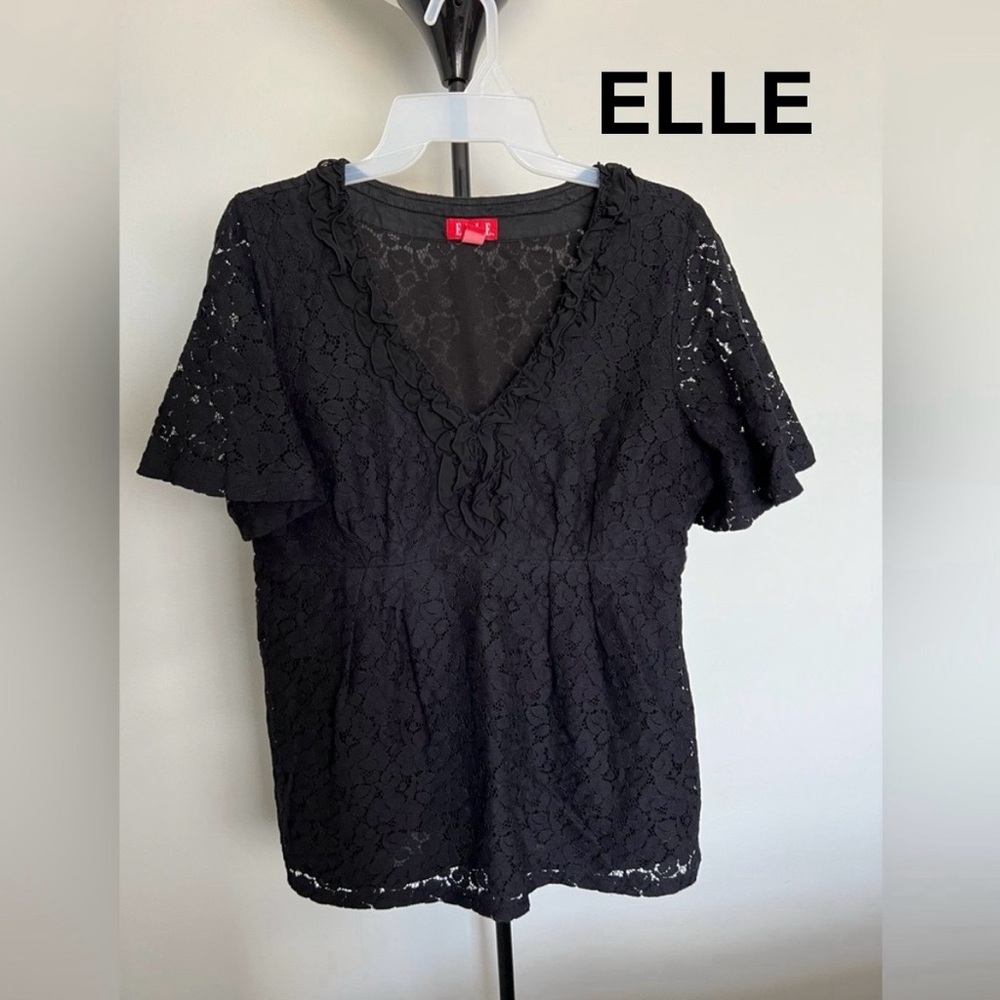 ELLE Blouse Size M